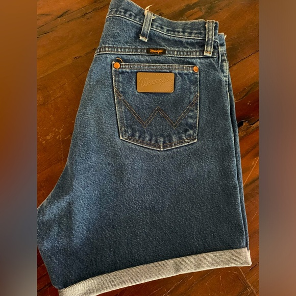 Wrangler Pants - Wrangler Tailored Shorts